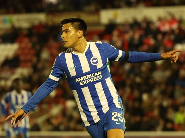 Diego Gómez acelera su recuperación y asoma su regreso en la Premier League