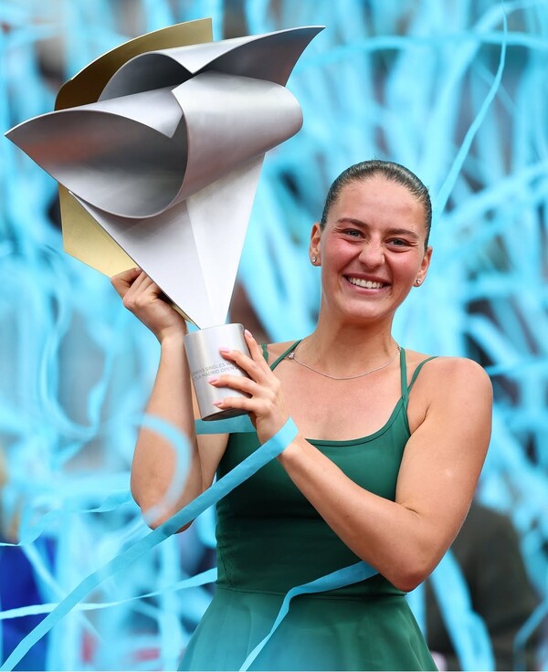 Kostyuk reivindicó el orgullo de Ucrania y ganó el título en Madrid ante la rusa Andreeva