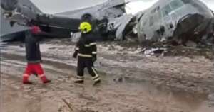 La Nación / Detienen a piloto y copiloto por tragedia del C-130 en Bolivia que dejó más de 20 muertos