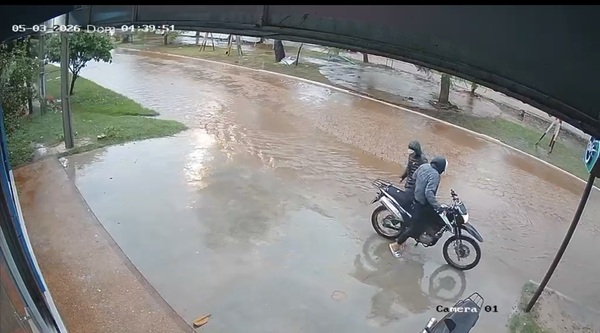 Asalto a minimarket derivó en incautación de motocicleta y un sospechoso identificado - Concepción al Día