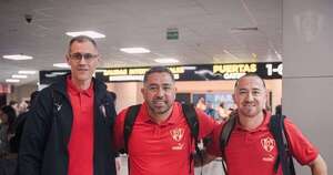 La Nación / Achucarro y cuerpo técnico, a España