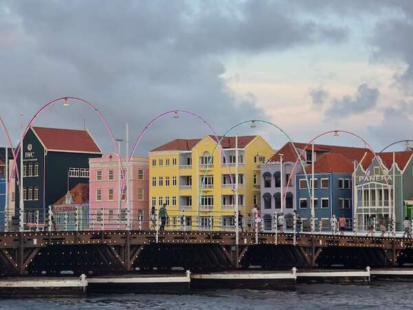 Willemstad o los colores del alma - Viajes - ABC Color