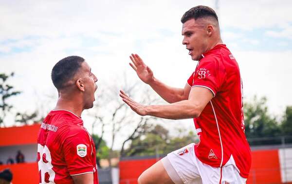 Fantástica remontada de General Caballero de Mallorquín para volver a ubicarse en la cima - Fútbol de Intermedia - ABC Color