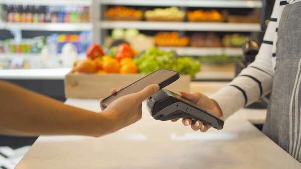 Intermitencias en el servicio de pago con POS: esto fue lo que pasó - Economía - ABC Color