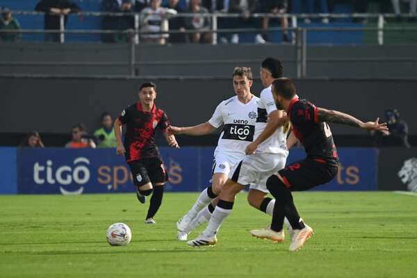 Juan Fernando Alfaro y el sabor de su primer campeonato como profesional - Olimpia - ABC Color
