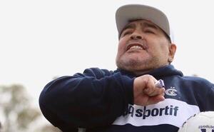 Hija de Maradona dice que "había un plan" para controlar a su padre que se "fue de las manos"