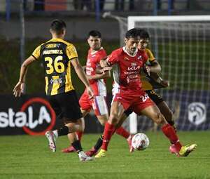 Nacional derrota a Guaraní y tiene el subcampeonato en la mira - Fútbol - ABC Color