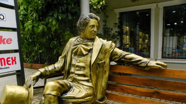 De la memoria colectiva, recrean imagen del fundador de Caacupé