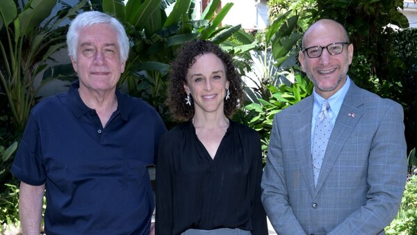 Despedida de directora de Comunicación de EEUU