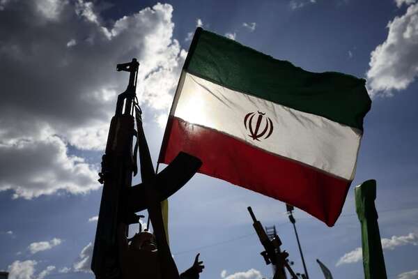 EE.UU. entrega prisioneros iraníes a Pakistán en pleno cruce de amenazas sobre Ormuz - Mundo - ABC Color