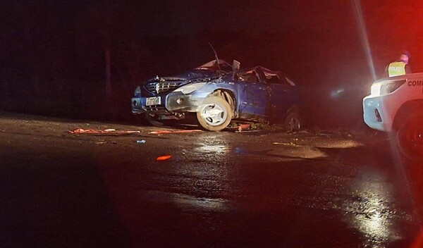 Dos muertos tras violento choque cerca del acceso a Ñumí