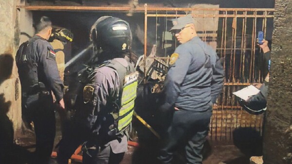 Quiso salvar sus ahorros y murió calcinado anga