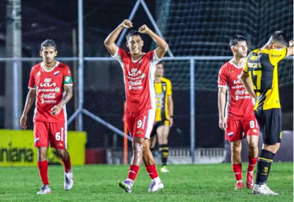 Nacional vence a Guaraní y se mete en el podio del campeonato