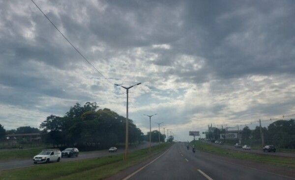 Anuncian lunes con ambiente cálido y caluroso en todo el país