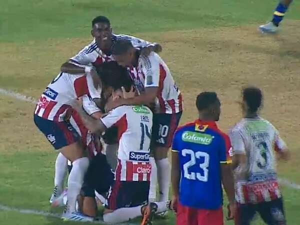 Atención Cerro Porteño: Junior ganó con asistencia y gol de Guillermo Paiva - Fútbol Internacional - ABC Color
