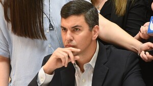 Peña pide a su Gabinete apretar el acelerador y habla de reajuste tributario en la próxima década