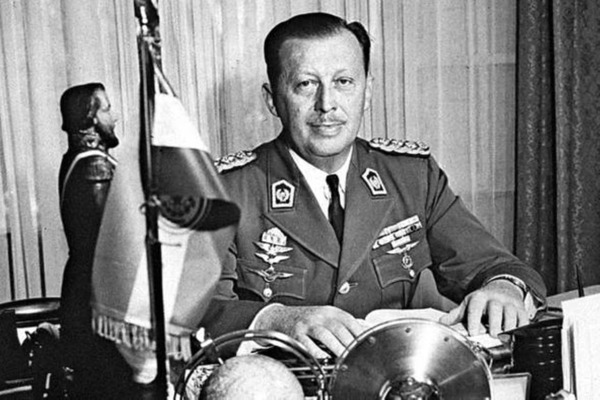 A 72 años del golpe de 1954: cómo se gestó la llegada de Stroessner al poder - ADN Digital