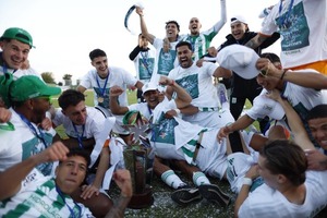 Racing celebra su primer título profesional tras 107 años