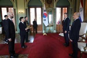 Paraguay recibe nuevos embajadores y refuerza su agenda diplomática internacional - ADN Digital