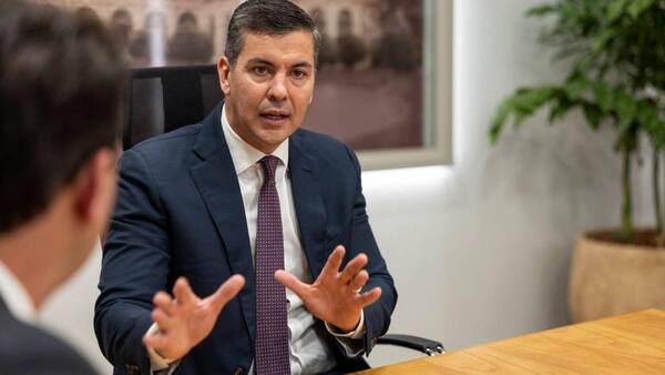 Peña no piensa en candidatarse para ser senador activo: "Es un debate en el cual no participo"