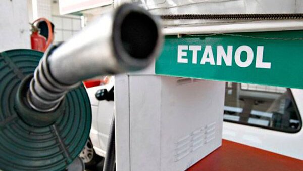 Lula anuncia planes de aumentar la proporción de etanol en la gasolina - 5Días