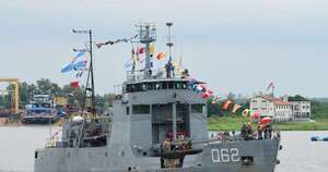 La Nación / Armada paraguaya recibió a sus pares argentinos: reafirman compromiso de la seguridad de la hidrovía