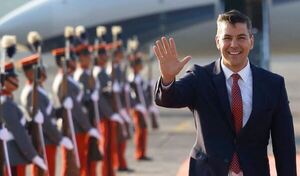 Peña justifica sus viajes al exterior y apuesta a posicionar a Paraguay en el mundo