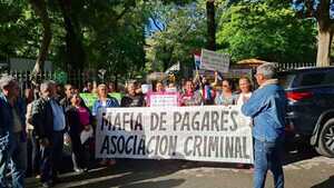 Mafia de pagarés: Fiscala adjunta vuelve a acusar a ex ujier y pide su juicio oral