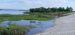 Inundación del arroyo Ñeembucú preocupa a pequeños productores - Nacionales - ABC Color