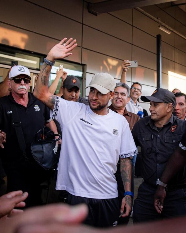 Recepción calurosa para el Santos de Neymar - Fútbol Internacional - ABC Color