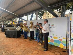 Banda Santa Rosa renueva su legado con nuevos instrumentos en Encarnación
