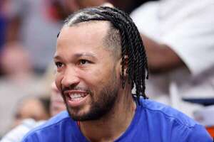 Knicks arrollan a Sixers en arranque de semifinales de conferencia de NBA - Polideportivo - ABC Color