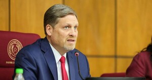 La oposición va por la pérdida de investidura de Erico y el cartismo evalúa soltarle la mano