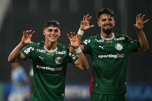 Palmeiras vence 2-0 a Cristal y asume liderato del Grupo F de la Libertadores  - Copa Libertadores - ABC Color