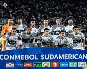 Con el objetivo de encaminarse a la clasificación, Olimpia visita a Barracas Central