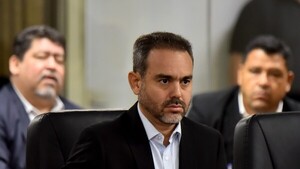 Nasser Esgaib defiende su título de abogado y habla de campaña sucia