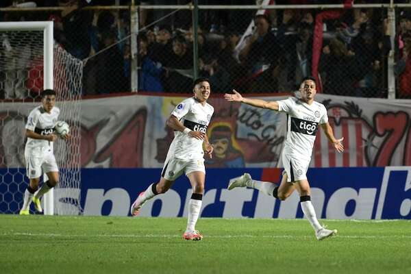 Video: Los goles del triunfo de Olimpia sobre Barracas Central - Olimpia - ABC Color