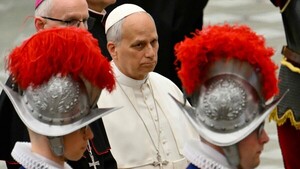 Pontificado de León XIV: Un año de moderación frente a la crisis bélica