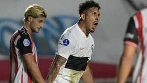 “Francazo” agónico: Olimpia se impone a Barracas en la Copa Sudamericana