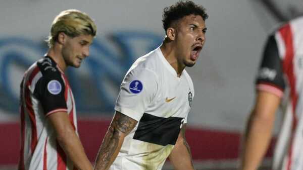 “Francazo” agónico: Olimpia se impone a Barracas en la Copa Sudamericana