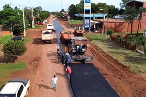 Inician trabajos de asfaltado en el Km. 24, lado Monday de Minga Guazú | DIARIO PRIMERA PLANA