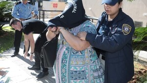 Juez concedió arresto domiciliario con tobillera electrónica a funcionaria judicial
