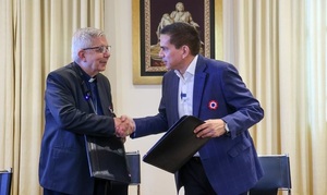 Firman acuerdo que permitirá construcción de 88 viviendas sociales en Limpio
