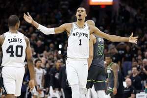 NBA: Wembanyama y los Spurs se dan un festín para igualar la serie - Polideportivo - ABC Color