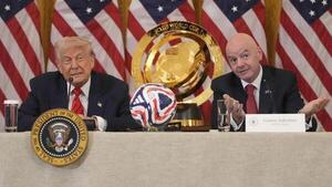 Trump dice que "no pagaría" los caros boletos del Mundial pero alaba su "éxito" comercial