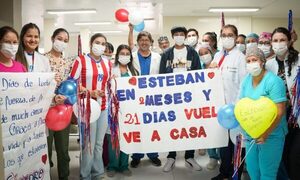 Dan de alta a adolescente que recibió trasplante de corazón
