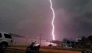 Los dos primeros departamentos que recibirán el golpe de la tormenta  - Clima - ABC Color