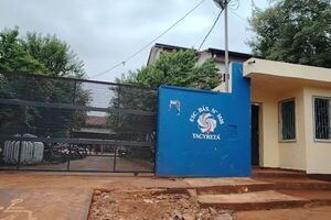 Colegio Nacional Yacyretá sigue con déficit de docentes y aulas superpobladas