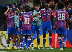 El Crystal Palace vuela a su primera final europea y se cita con el Rayo Vallecano  - Fútbol Internacional - ABC Color