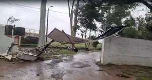 La Nación / Lluvias intensas con vientos fuertes provocan daños severos en gran parte del país